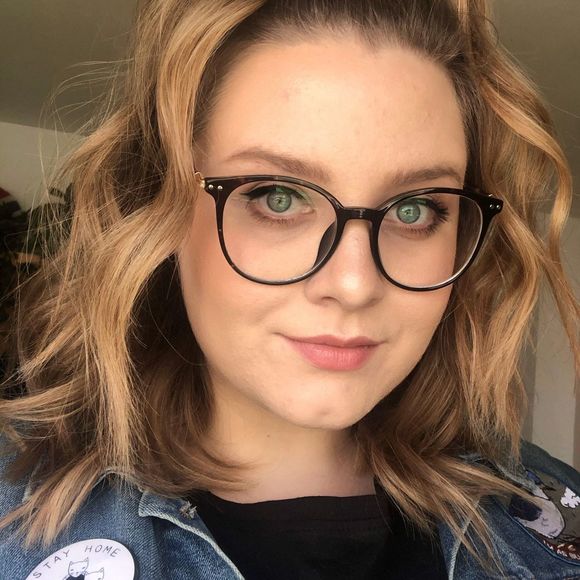 Meet your Posher, Bailey - Picture 1 of 1